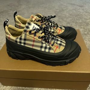 Burberry Vintage Check Arthur sneaker Women’s
